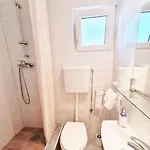 House Dinko Hébergement de vacances Vinišće