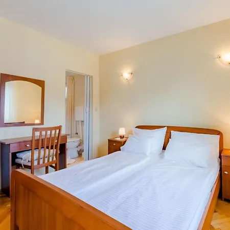 House Dinko * Vinišće